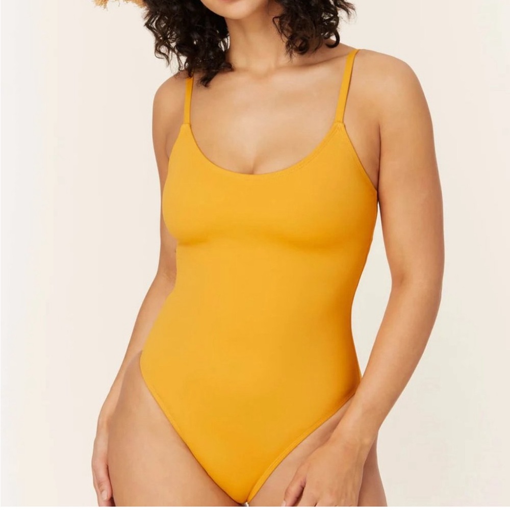 The Amalfi one piece eco nylon daffodil 🌼